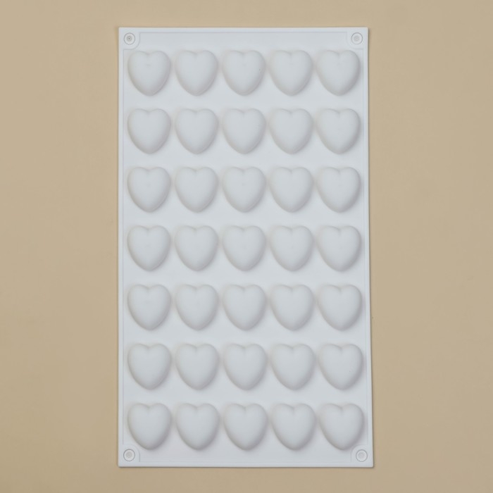 Форма для муссовых десертов и шоколада KONFINETTA &laquo;Сердца&raquo;, силикон, 29,7&times;17,3&times;1,5 см, 35 ячеек (2,7&times;2,5 см), цвет белый