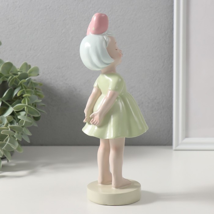 Сувенир полистоун "Малышка с большим бантиком на голове" 6,8х7,8х22 см