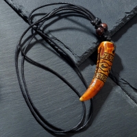 Кулон унисекс &laquo;Клык&raquo;, цвет коричнево-чёрный на чёрном шнурке, 40-80 см
