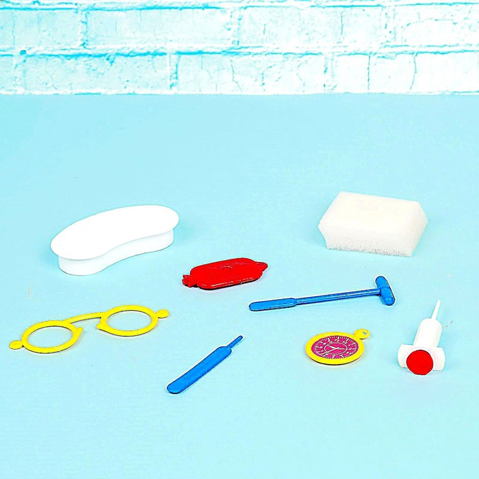 Кукла &laquo;Врач&raquo;, МИКС