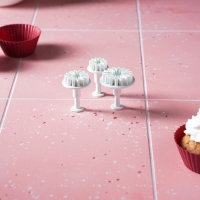 Набор плунжеров кондитерских Доляна &laquo;Герберы&raquo;, 3 шт, размеры цветков: 4,3 см, 4,8 см, 5,5 см