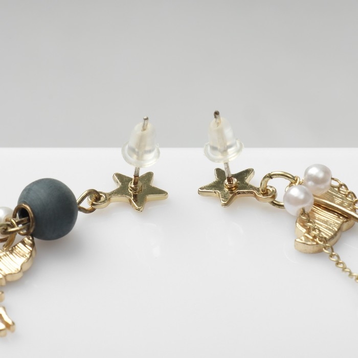 Серьги с жемчугом &laquo;Япония&raquo; аист и звёзды, цветные в золоте