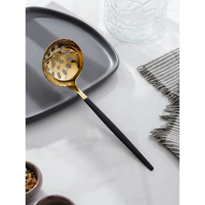 Шумовка из нержавеющей стали Magistro &laquo;Грэйс&raquo;, h=24,5 см, цвет ручки чёрный, цвет головы золотой
