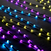 Умная гирлянда &laquo;Нить&raquo; 5 м роса с насадками &laquo;Шарики&raquo;, IP20, черный провод, 100 LED, пульт ДУ, приложение, свечение RGB, USB