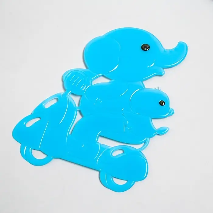 Наклейка фосфорная "Слонята на мопеде" с клеевыми подушечками набор 2 шт МИКС 29,5х25 см