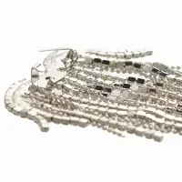 Брошь "Сердце" водопад сраз, цвет белый в серебре