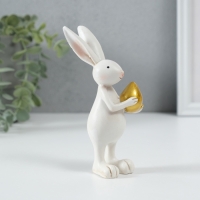 Сувенир полистоун "Кролик пасхальный с золотым яйцом" 4х4х13 см