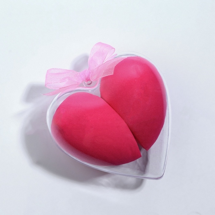 Спонжи для макияжа &laquo;Сердце&raquo;, в футляре, набор - 2 шт, цвет розовый