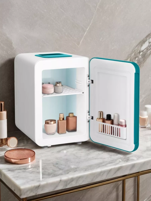 Холодильник для косметики КТ-4104 мини-холодильник - 4 л