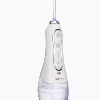 Ирригатор для зубов портативный с насадками