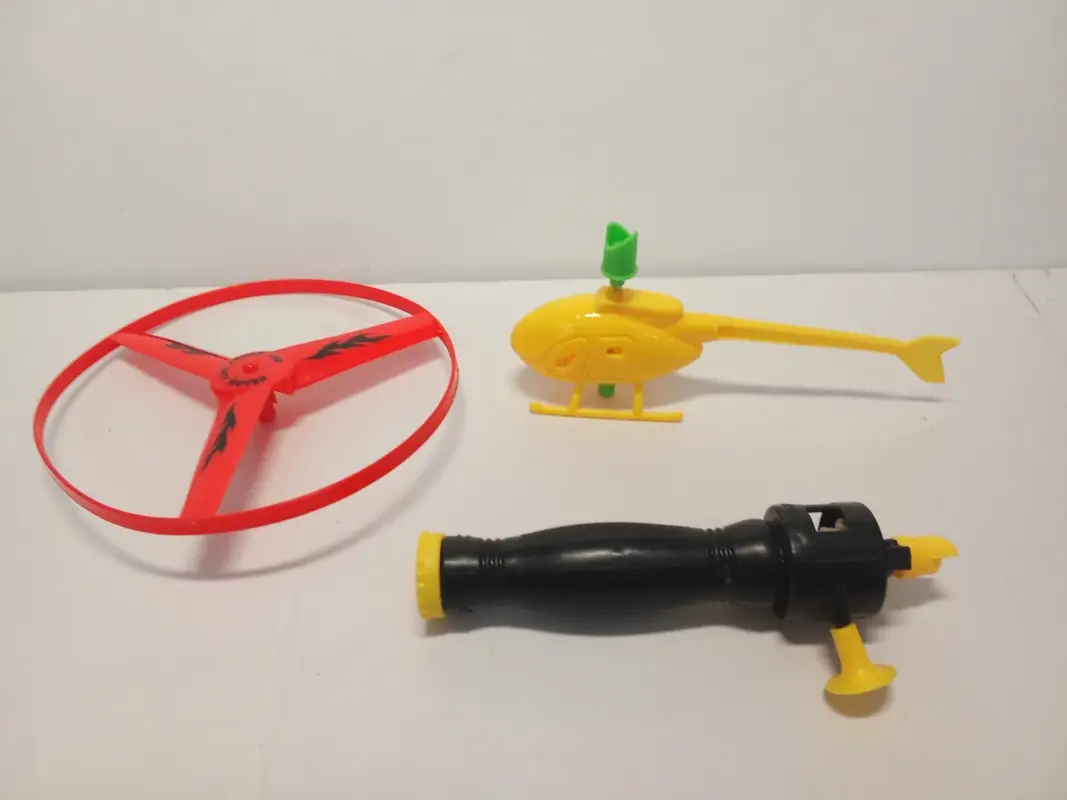 Заводная игрушка Вертолет с запуском
