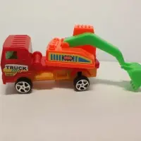 Инерционный экскаватор с ковшом