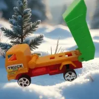 Инерционный самосвал юный строитель