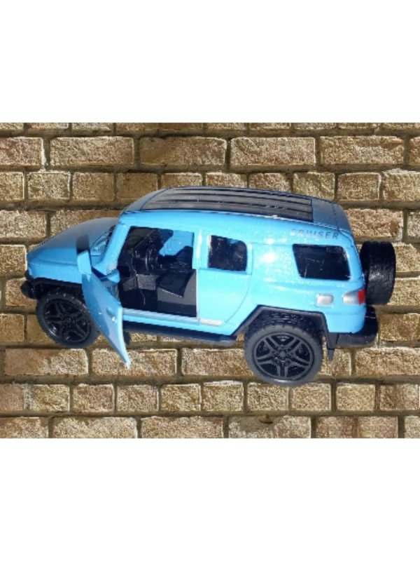 Машинка инерционная модель детская 1:39