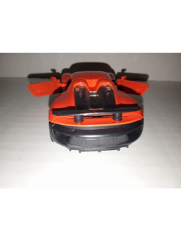 Машина игрушка спортивная