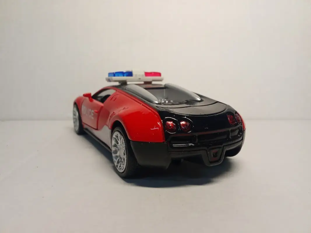 Полицейский спорткар