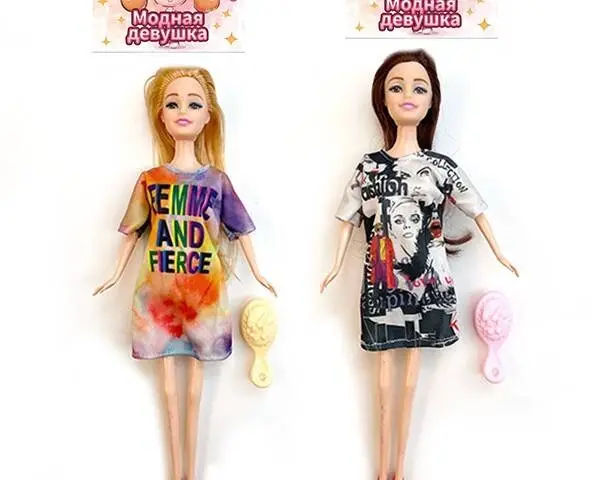 Кукла с расческой модная