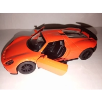 Машина игрушка спортивная