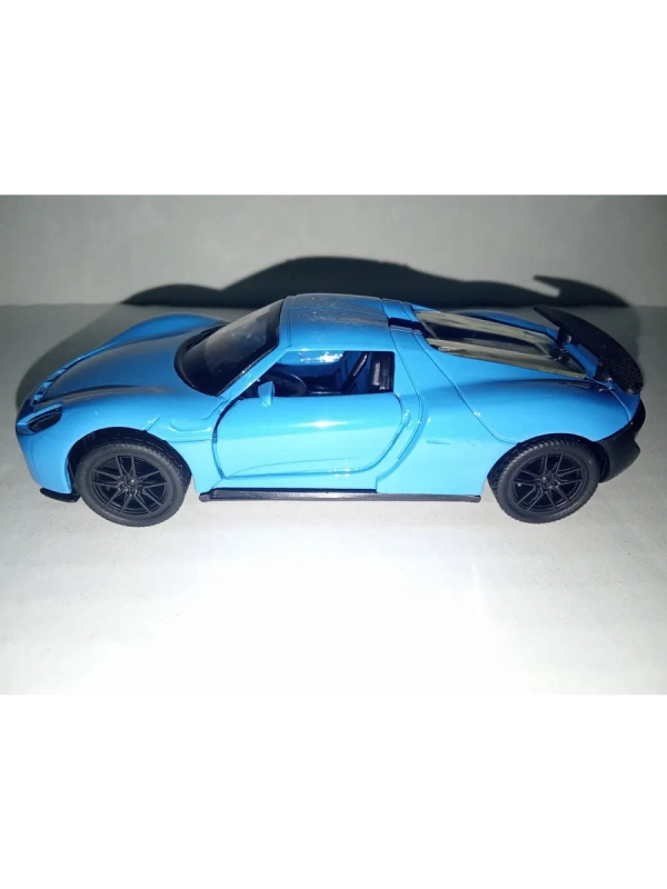 Машина игрушка спортивная