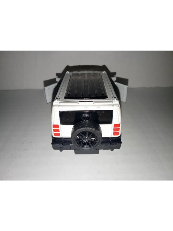 Машинка инерционная модель детская 1:39