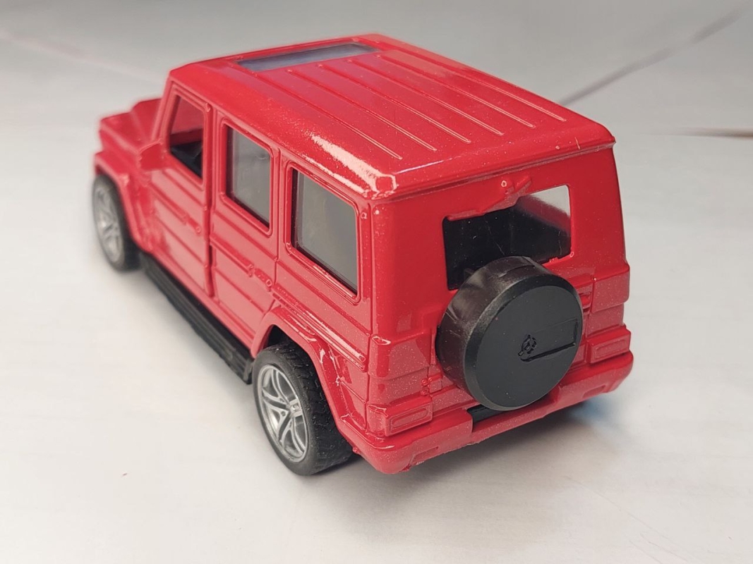 Игрушка машина джип открываются двери