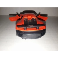 Машина игрушка спортивная