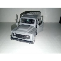 Модель автомобиля Джип масштабная