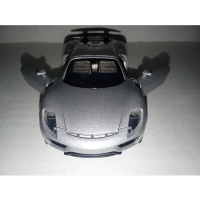 Машина игрушка спортивная