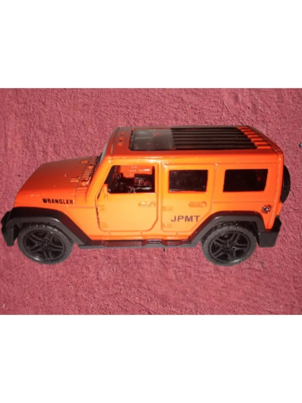 Машинка инерционная модель детская 1:39