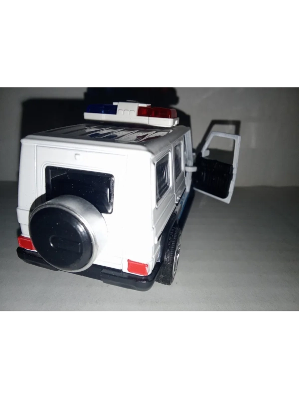 Машинка POLICE инерционная детская 1:32