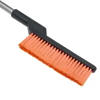 ЕРМАК Щетка для уборки снега с распушенной щетиной+скребок, 78см