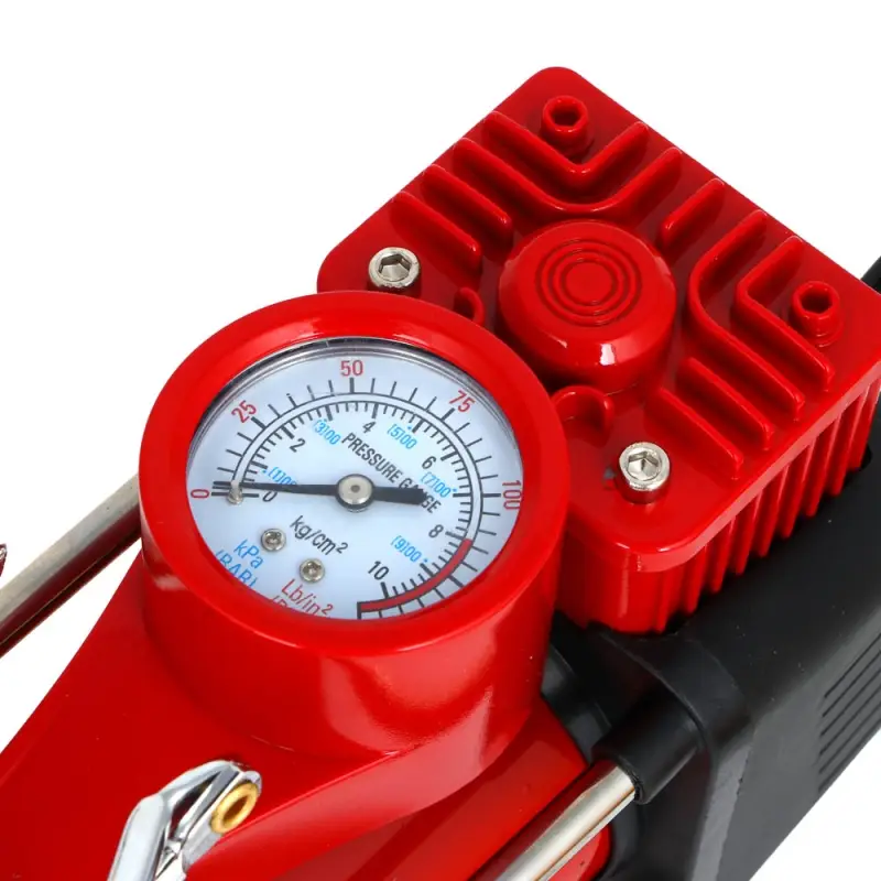 ЕРМАК Набор 12 предметов с 2-х поршневым компрессором 12В, 60л/мин, 180Вт