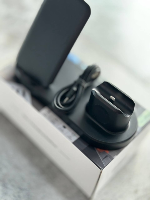 Беспроводная зарядка 3в1