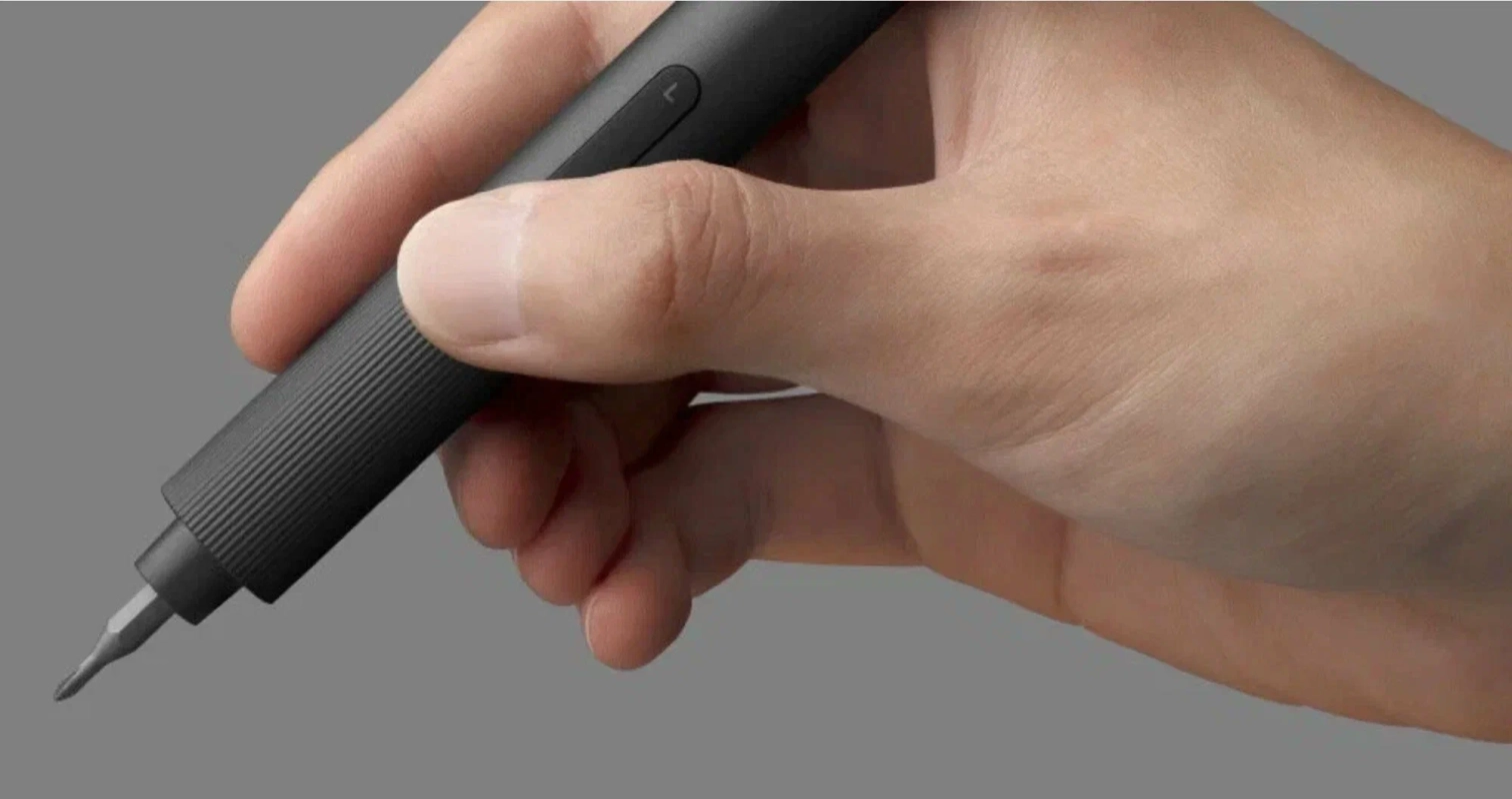 Аккумуляторная отвертка Xiaomi Electric Screwdriver 24 in 1 (MJDDLSD003QW) черный
