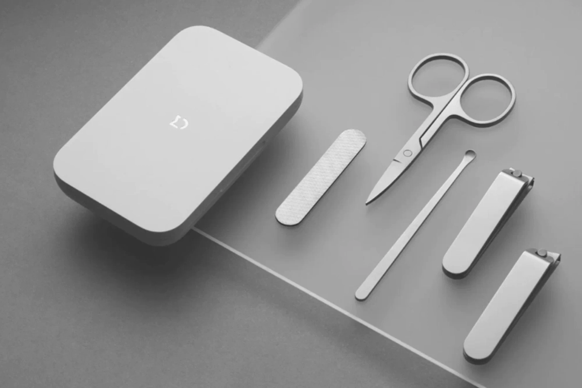Маникюрный набор 5 в 1 Xiaomi Nail для маникюра, педикюра, инструменты из нержавеющей стали с дизайном и ударопрочным кейсом белый Маникюрный набор 5 в 1 Xiaomi Nail для маникюра, педикюра, инструменты из нержавеющей стали с дизайном и ударопрочным кейсом белый