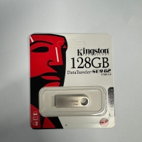 USB Флеш-накопитель 128 ГБ серебристый