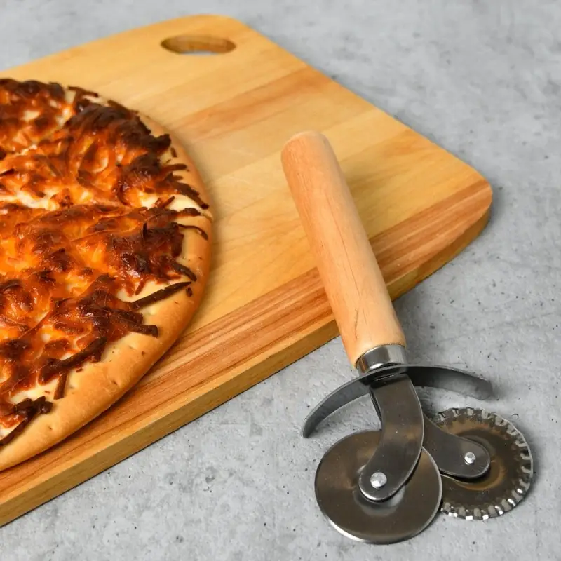 Пиццерезка тесторезка Ретро