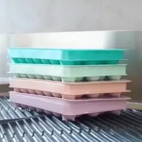 Форма для льда Шарики 33 ячейки (ассортимент)