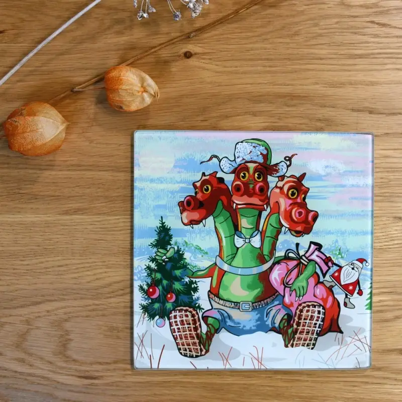 Доска разделочная Дракон весельчак 18х18 см (ассортимент)