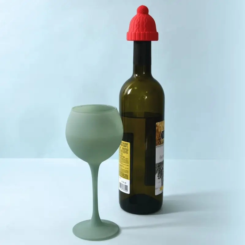 Пробка для бутылки Шапка с помпоном (ассортимент)