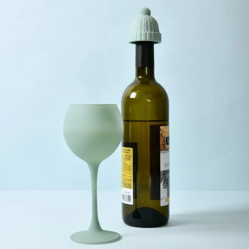 Пробка для бутылки Шапка с помпоном (ассортимент)