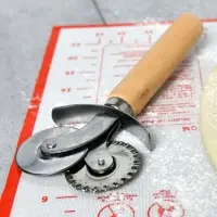 Пиццерезка тесторезка Ретро