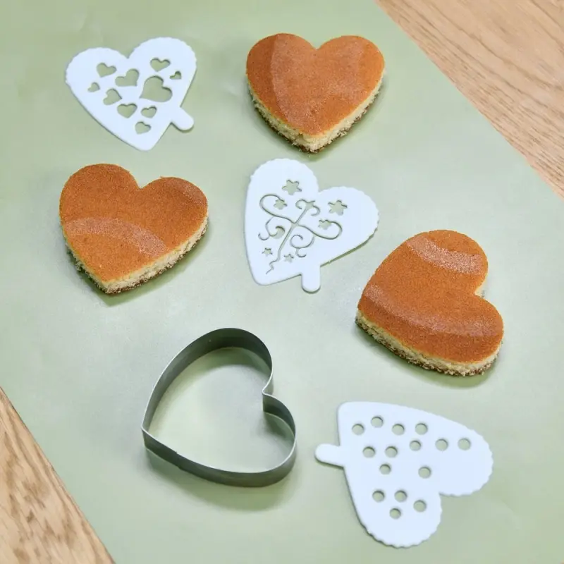 Кулинарная форма "Сердце" с 3 трафаретами