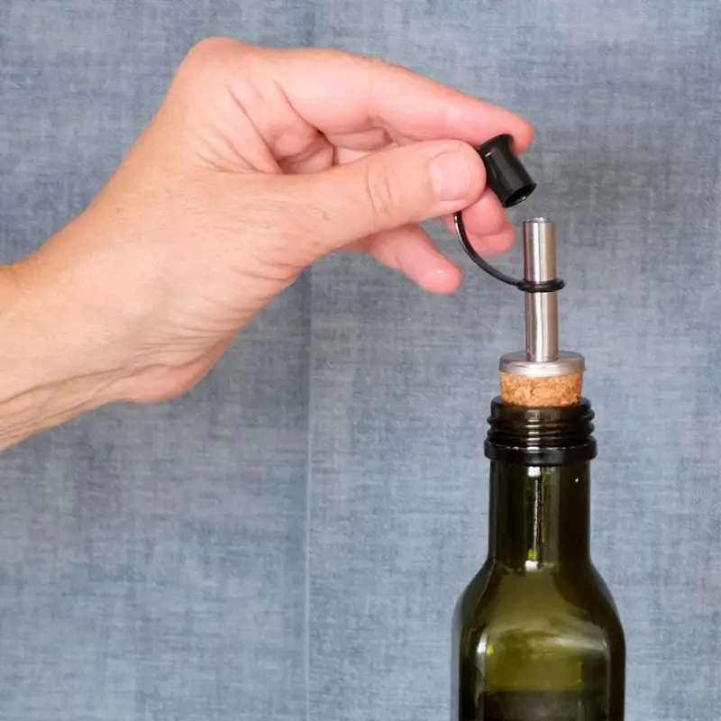 Пробка дозатор с крышкой