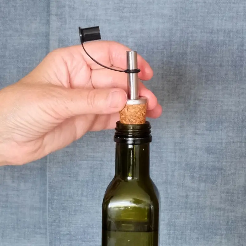 Пробка дозатор с крышкой