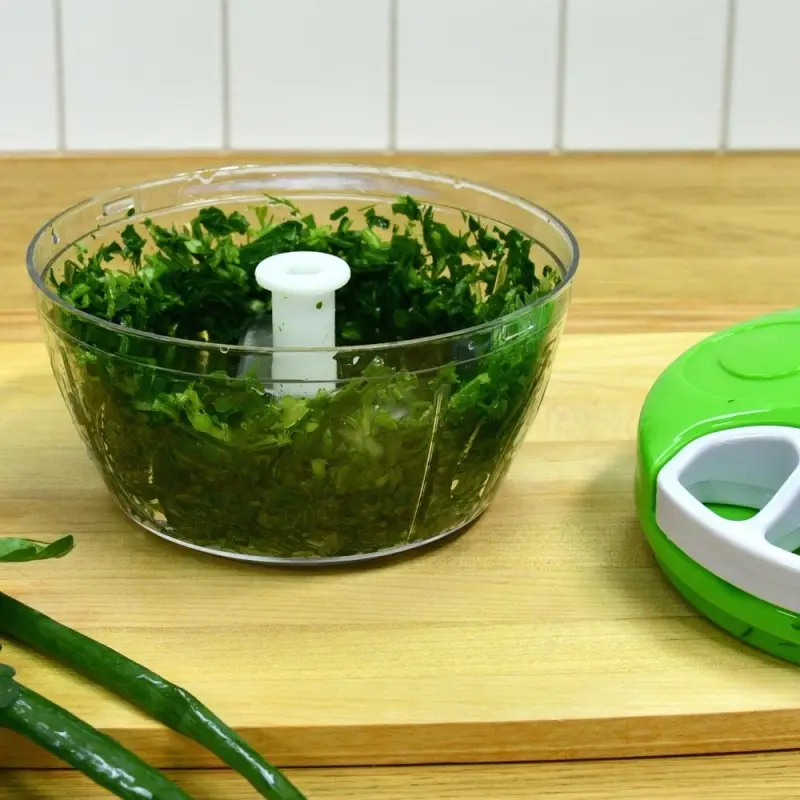 Ручной измельчитель овощей и фруктов Витаминка