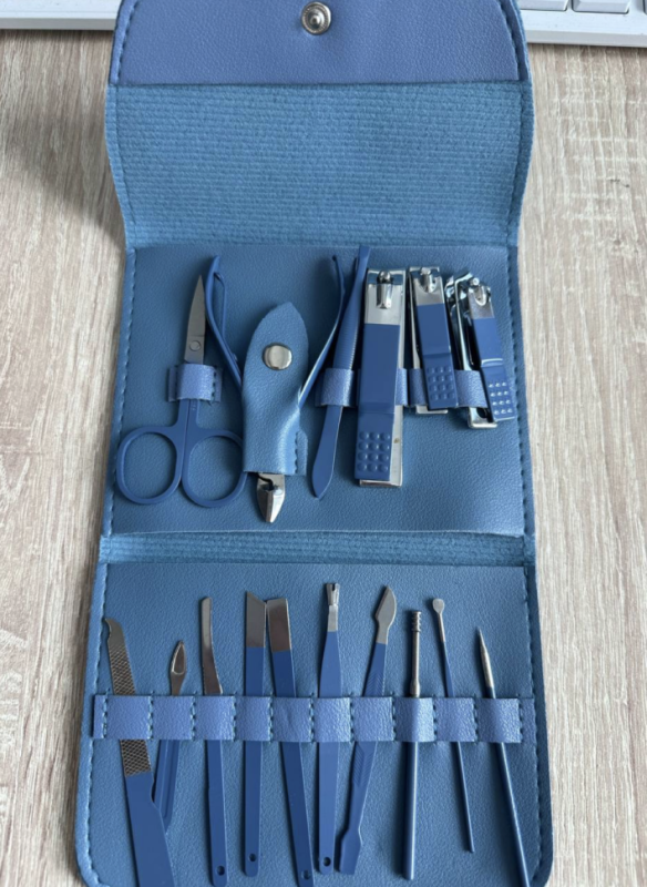 Маникюрный набор (цвет в ассортименте)