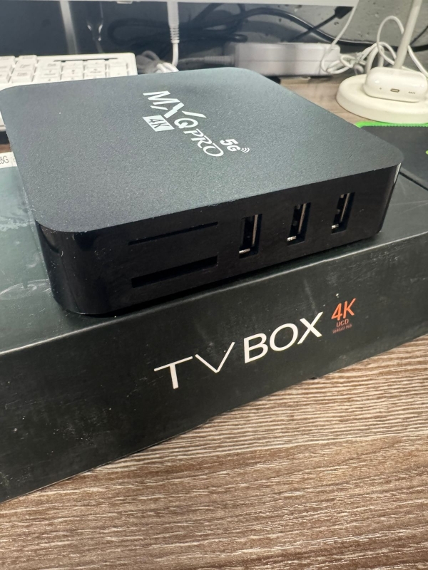 Смарт ТВ приставка MX Pro 4K 8/128 Wi-Fi