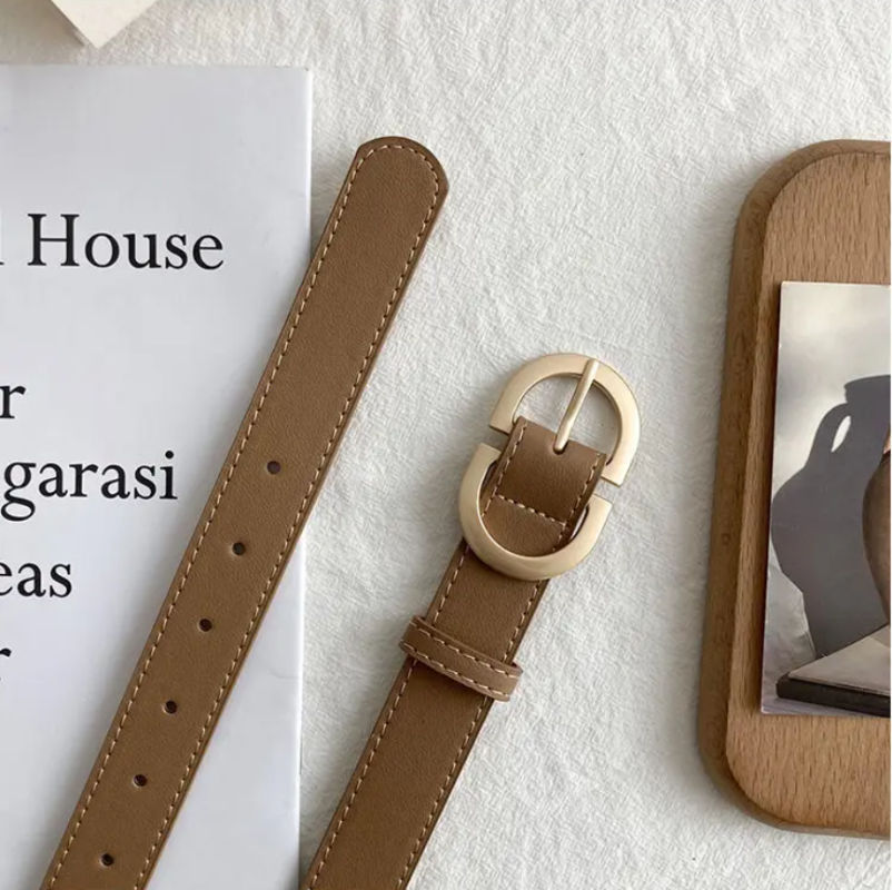 Ремень бежевый с золотой пряжкой 85 см