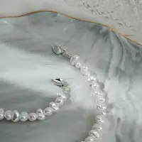 Колье на шею жемчуг с сердцем на магнитах